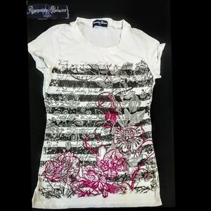 Appropriate Behavior Vintage Floral Print Graphic Tee - White and Pink